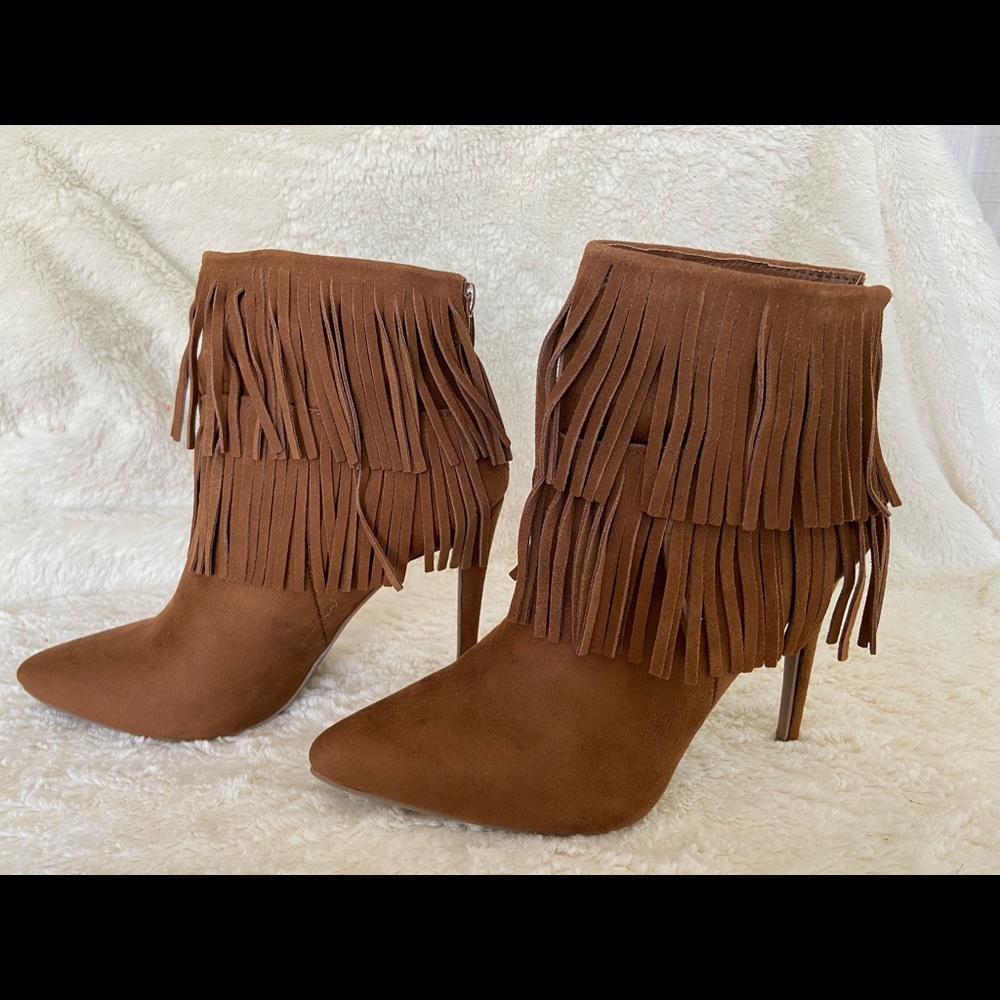 Fringe heeled boots